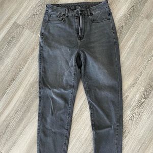 American Eagle Curvy Mom Jeans